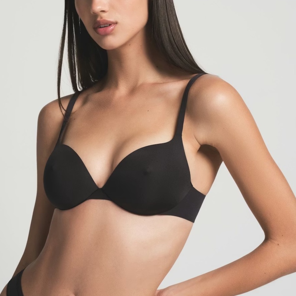 Skims Ultimate Nipple Push-Up Bra in the color Onyx Size 32D